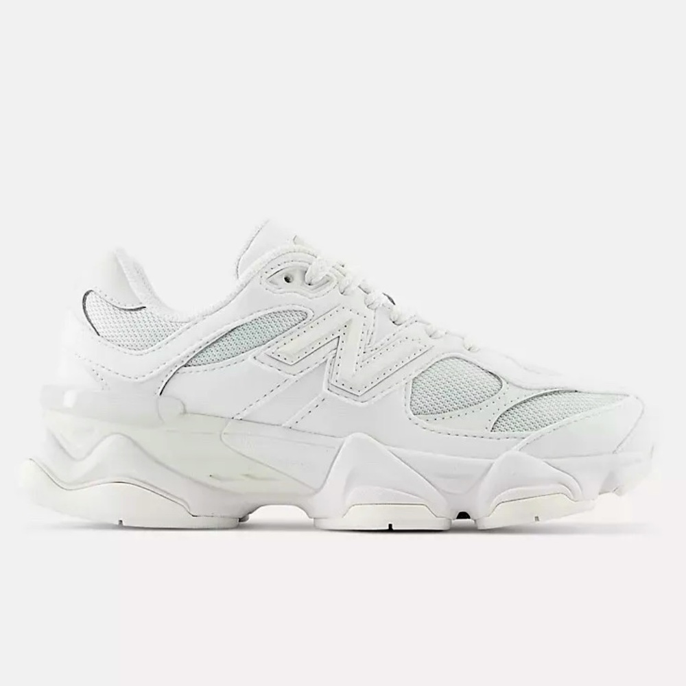 🐇🤍 NEW BALANCE 9060 REFLECTION 🤍🐇 - Picture 3 of 3